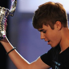 Are you a TRUE fan of Bieber? Check out his Q of the day at: http://t.co/p6beI9EsHH. Get it correct and get rewardef handsomely!