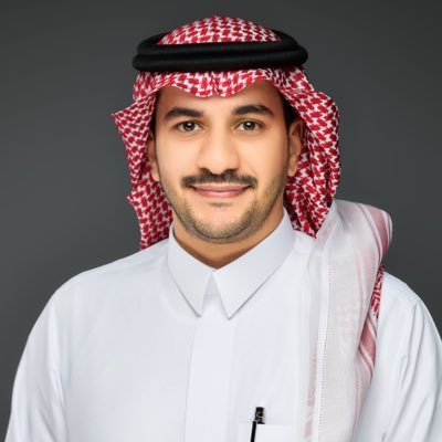 طبيب استشاري | البورد السعودي في إصلاح وتجميل الأسنان.