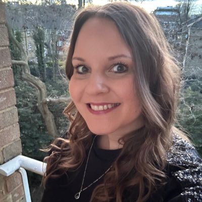 Lizzo13's profile picture. 