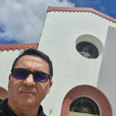 Suboficial (RA) de la más gloriosa de todas las Policías del mundo, Álvaro Uribe Velez Grande y más, petro chanda inmunda !!!