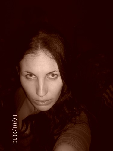 IM 25/F  Im a easygoing, open minded type,.Just want to get thru life with no drama or bs from idiots,(as if thats ever possible for any of us)TRU BLOOD FAN!!!!