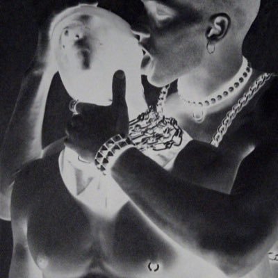 kingravve's profile picture. |