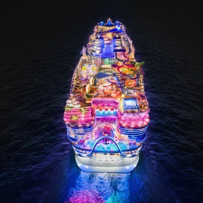 Modern travel agency focused on Royal Caribbean.