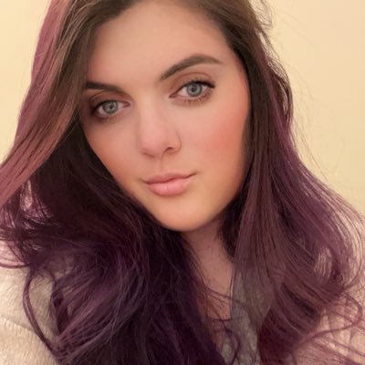 League of Legends player, broadcaster, Esports caster and world’s best inter!!