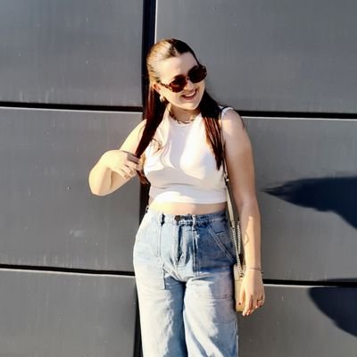 La niña más distraída :(: