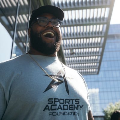 5 year NFL vet VFL🍊 Youth Football Manager Leagues/Programs Commissioner @SportsxAcademy . Coach @All4OneLineman. Husband. Father. Child of the King.
