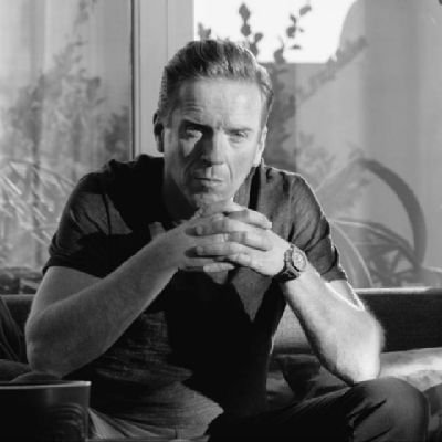 Ponzitradooooor's profile picture. #MEMES #FIATISFAKE #DEGEN #GAMBLER Creating wealth through SHITTERS and AIRDROPS. I own pumpfun Mfs. I'll rest when I'm dead.