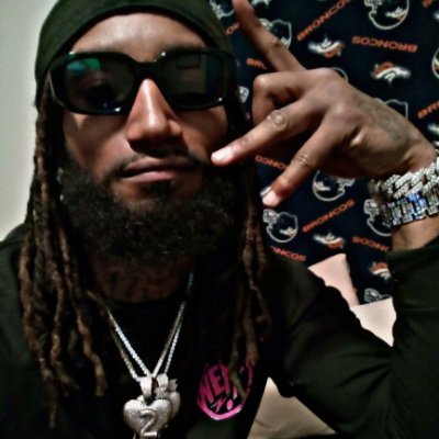 Yungr33ed's profile picture. Put God 1st then I get the 💰 Me & My Drank 💜