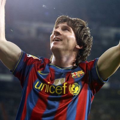 I'm a Fan of Football Club Barcelona🇪🇸.Forca Barca.
Leo Messi🇦🇷 is the GOAT🐐.