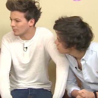 copyftus's profile picture. they kiss n stuff