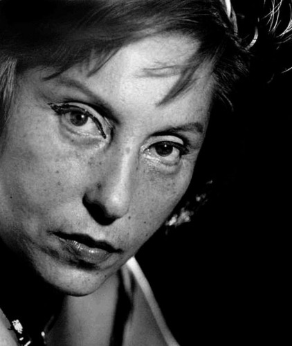 Brazilian writer. Copyright © 2010 by the Estate of C. Lispector (Portuguese). Copyright © 2010 by @rosangelaff123 (English).