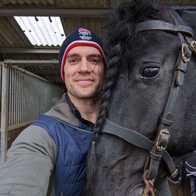 Richard33445H's profile picture. 