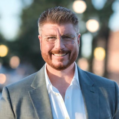 Shawn is an Honest and Trustworthy Residential Sales Expert in the Charleston Tri-county area that is known for his exceptional Marketing and Technical skills.