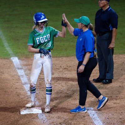 Assistant Coach and Defensive Coordinator @FGCU_Softball 🦅🤙🏼 #WingsUp | @Mount_SB alum ‘14