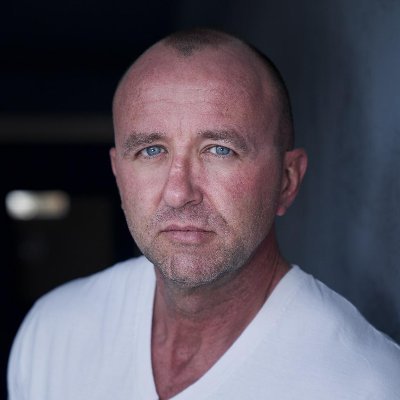 truthtistic's profile picture. 