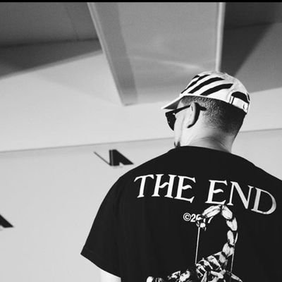 SollyNtuli1's profile picture. Dead be not proud!