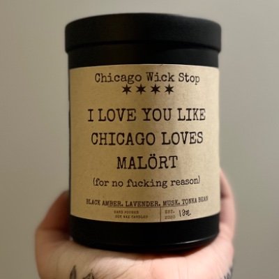 Everything you love and hate about Chicago, in a candle!