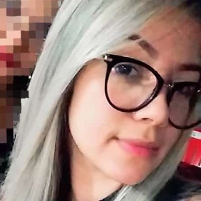 Montei meu castelo na dignidade, falsidade não vai abalar.