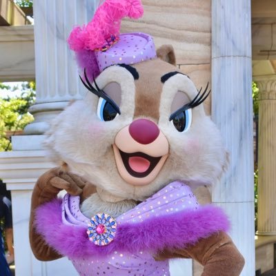 clarice032142's profile picture. 