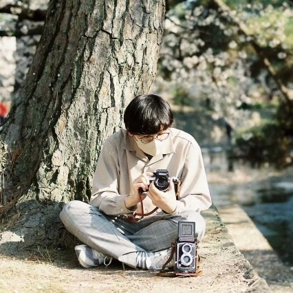 関西でカメラやってます◎
カフェや雰囲気写真 ポートレートが好きです
ヨシトと呼んでください
撮影する場合は相互無償
