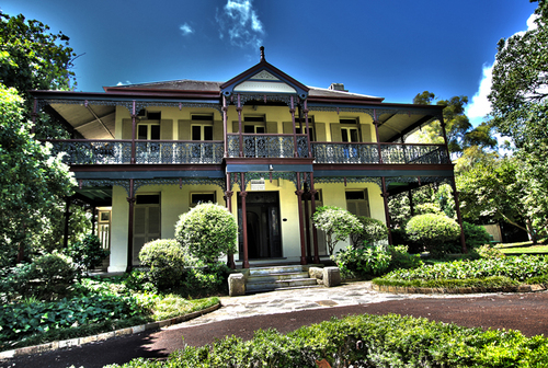Boronia Tea Room is a refurbished grand mansion which was built in Mosman in 1885. Offering a spectacular setting for High Tea, Weddings & Corporate functions.