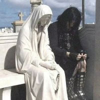LivingSad (@u_u_yaa) 's Twitter Profile