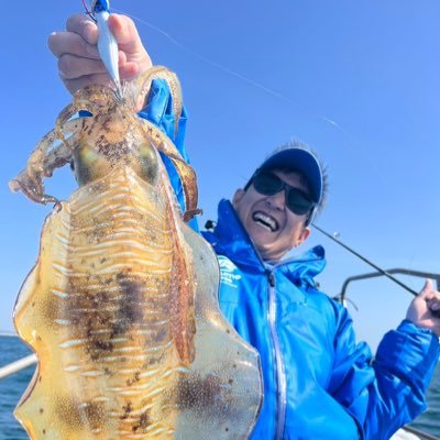 釣り専用アカウント *キーストンフィールドテスター* 主に知多半島、三重、和歌山、福井でルアーフィッシング全般やります。 ソルトは、エギング、メバリングなどのライトゲーム、グルーパーメインのショアロック フレッシュウォーターは、バス、ナマズ、ライギョ