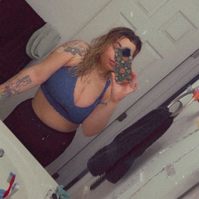 24yrs | $20+ tribute | bisexual bratty princess✨ | spoil me and you’ll get what you deserve😘 | $kittttieesss