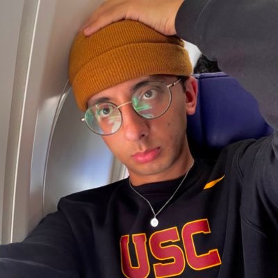 mou_st_afa's profile picture. osu | usc | 🇪🇬 | sometimes you see things better when you’re not looking