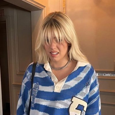 billiessharkk's profile picture. poison poison