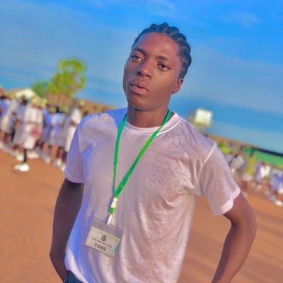 medical biochemist 🏥
wizkid fc 
Ronaldo fans
modeling 🧥❤️