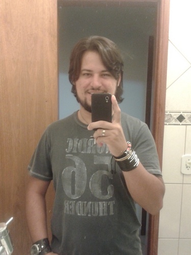 Cristão, professor e músico...!
