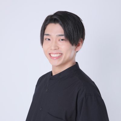 喋る水色、林健一です。 名古屋で役者、声優、タレント活動など。声のお仕事、ナレーション、舞台、ラジオ、映像、ぜひDMにてお声がけください。ツイキャスにて『ヌオラジオ』配信中。ツイキャス：https://t.co/gx3j32M7Bu