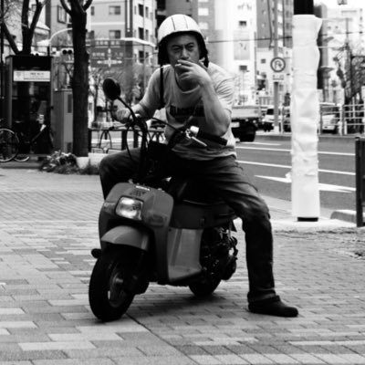 日本唯一のドリフト専門月刊誌『ドリフト天国』 の編集長を引退してYouTube『DRIFT STATION』の編集長に就任!D1GP開催中は工作員として現場裏情報をお届けします!
