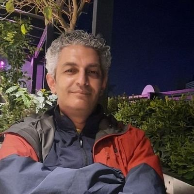 hooman_zohdi's profile picture. When a geometry problem is solved, mathematics takes a firm step forward.
When geometry is solved with a geometric solution, it is flying towards the infinite