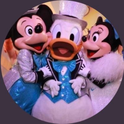 共通民/土日組だった 🪿ドナデジ🪿のお尻に挟まれるのが夢 色々雑多で大体おたくな私の人生は酒と共にある(最近減酒に努めてます) 酒場と日本酒とお笑いとエルレとMWAMが好き