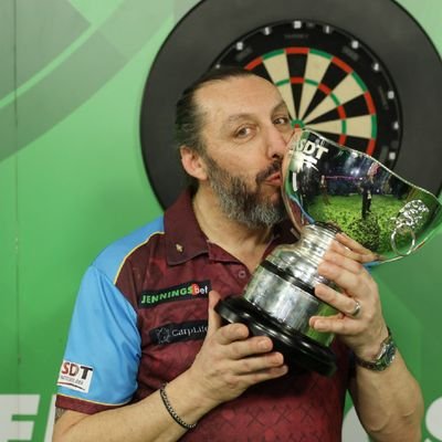 The Owl, World Senior Darts Champs finalist, winner of 6 WSDT ranking events, inaugural winner of the Viking cup, carp angler and I draw a bit.
WHUFC ⚒️