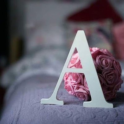 اذهب حيث يرتاح قلبك، اذهب حيث ترغب أنت، حيث تشعر بالأمان والاطمئنان، لا تأخذ اتجاهاً لا يعجبك فقط لأن الآخرين قد أخذوه