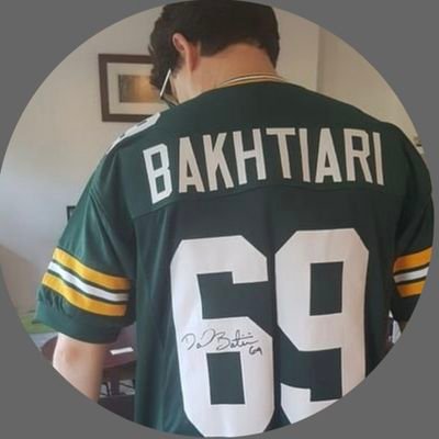 Here for all things NFL. Green Bay Packers fan. Fantasy Football enthusiast. BFFL @GreenwichGalaxy GM.  
Blood Transfusion BMS. Pro EU.