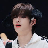 auds (@yechanify) 's Twitter Profile
