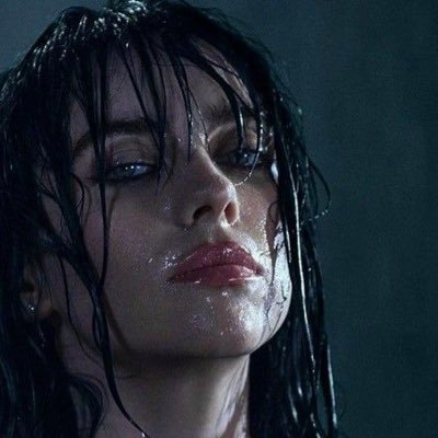 ItzSmurt's profile picture. 