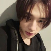 val (@vuvaluuu) 's Twitter Profile