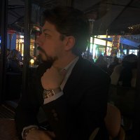 Ümit Öztürk(@umitozturkyazar) 's Twitter Profile Photo