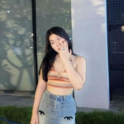 SimpsonRos94455's profile picture. Radiating beauty and grace in every step. 🌺 | Chasing dreams with a smile that captivates. ✨ | Living life in full bloom. 🌷 #BeautyInsideOut
