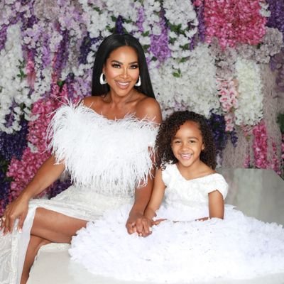 👑 Kenya Moore Fan 👑 
🗣️ Don't come for me unless I send for you! 🤭
⚠ Tweets featured in Page Six, Yahoo!, B. Scott, VIBE, Bossip...