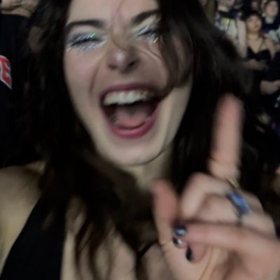 she/her 21 jewish | Pete coded Patrick girl - television, film, and music | filmmaker 💥i love the mayhem more than the love 💥 Mattfleck truther 18+ pls