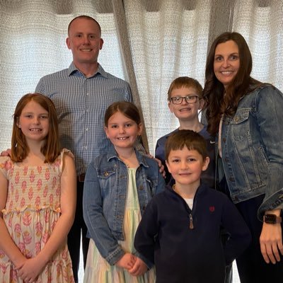 Husband, DADDY of FOUR, English teacher, Basketball Coach, IAHSAA 2A ranking committee, Mentor, teacher at Cascade Jr./Sr. High School. Living the dream!