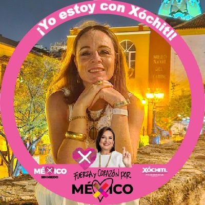 Mamá, esposa, arquitecta, health coach, máster en nutrición, conferencista, viajera, senderista, amante de la naturaleza y de México.