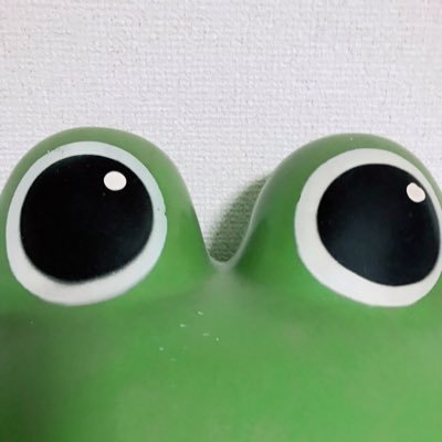 オッス！おらガモ★ヤンだ。🐸ま、そこらへんにいる昭和臭～い💩やつだけど、好き勝手に呟いてる。ヨロシクなっ！ロック&ギター🎸に動物🐈🦜に阪神タイガース⚾️にプロレスに保守より🇯🇵に地球🌏のお姉ちゃん達がスキスキ♡虐めないで仲良くしてね！