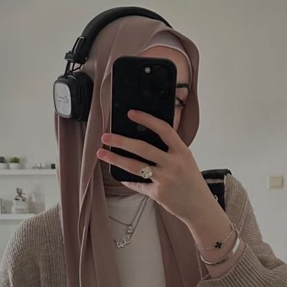 Reem_Alattieh's profile picture. ﴿ وَأَلْقَيْتُ عَلَيْكَ مَحَبَةً مِنِّي ﴾💙🌼